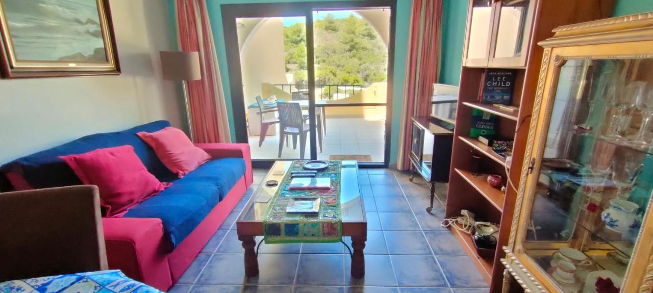 Centeanes Beach Apartment Карвоейру Экстерьер фото