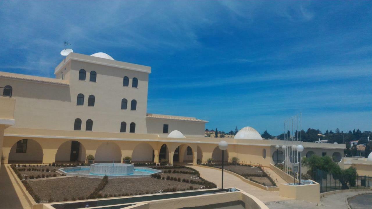 Centeanes Beach Apartment Карвоейру Экстерьер фото